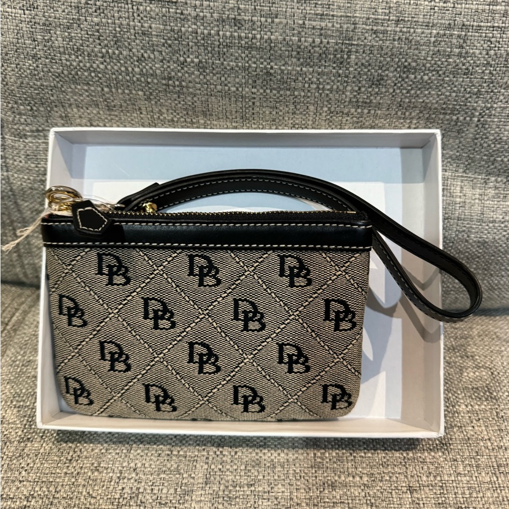 Dooney & Bourke